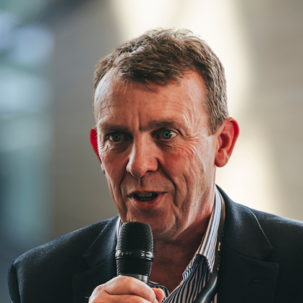 Headshot of JEFF AMES