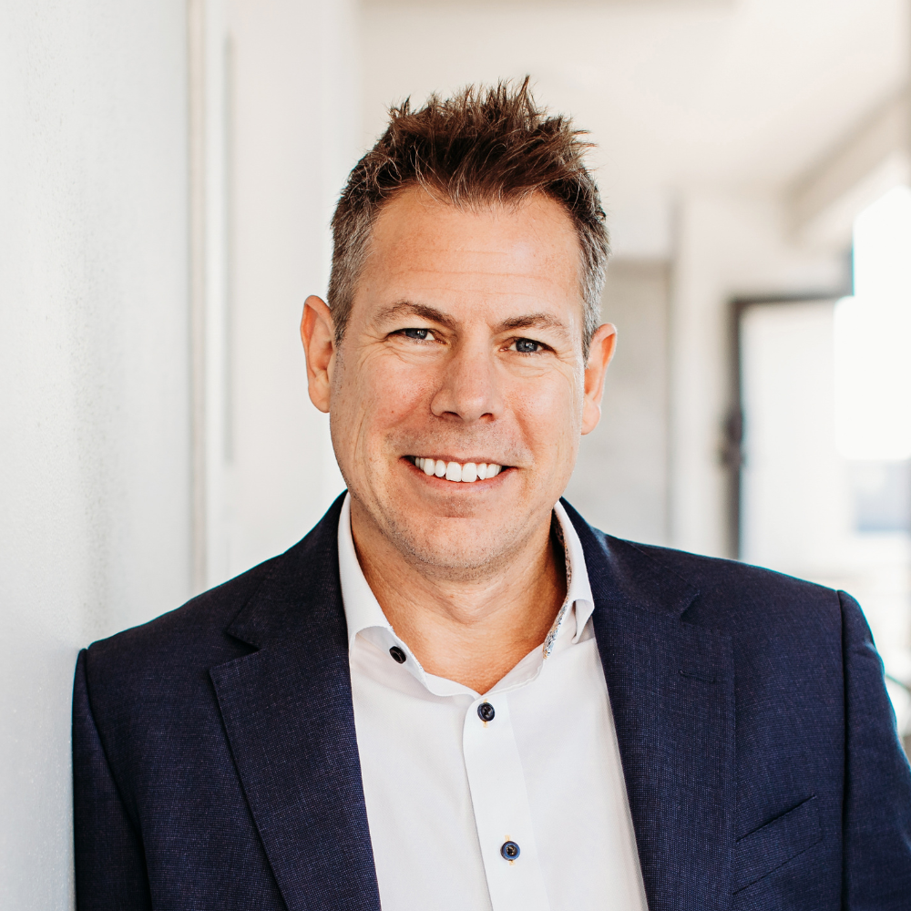 Headshot of LYLE WRAXALL